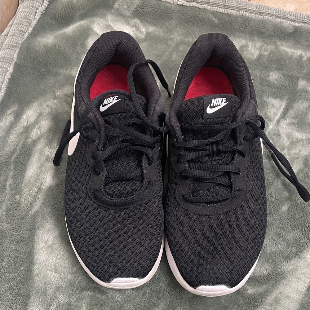Nike Black and white  Athletic Shoes